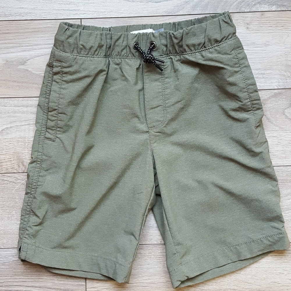 Old Navy boys shorts olive green